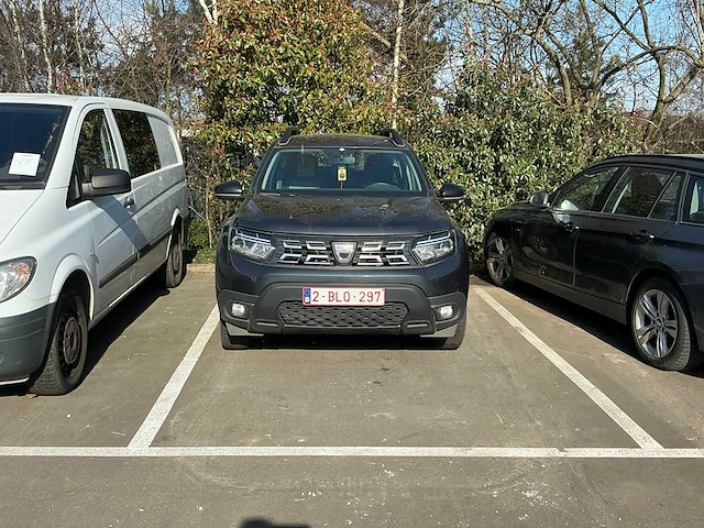 Dacia duster personenauto - afbeelding 11 van  15