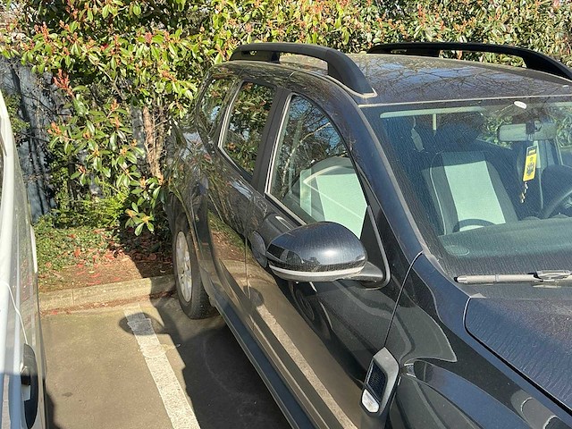 Dacia duster personenauto - afbeelding 13 van  15