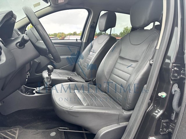 Dacia duster phase 2 1.2 tce 4x2 black shadow, 2017 - afbeelding 2 van  30