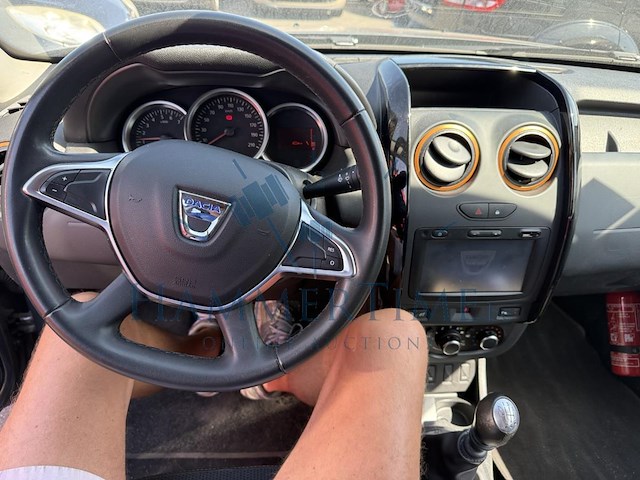Dacia duster phase 2 1.2 tce 4x2 explorer, 2017 - afbeelding 2 van  27