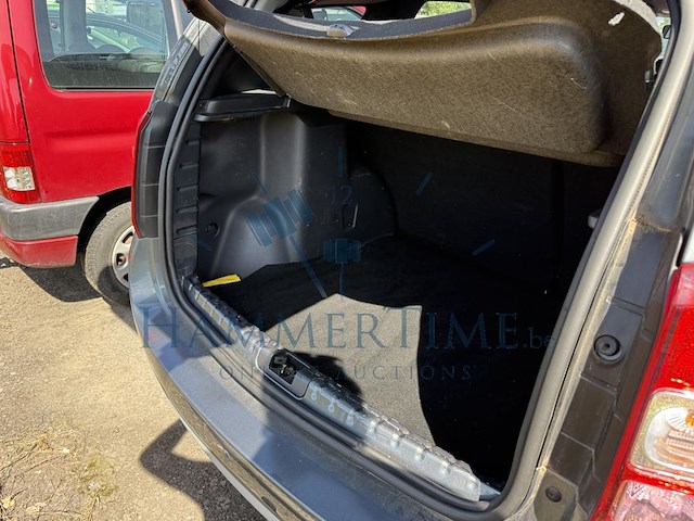 Dacia duster phase 2 1.2 tce 4x2 explorer, 2017 - afbeelding 13 van  27