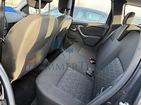 Dacia duster phase 2 1.6i 4x2 laureate, 2015 - afbeelding 9 van  27
