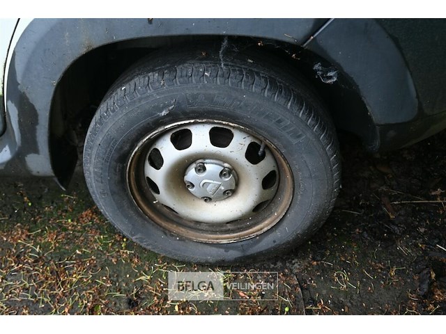 Dacia duster stationwagen - afbeelding 6 van  18