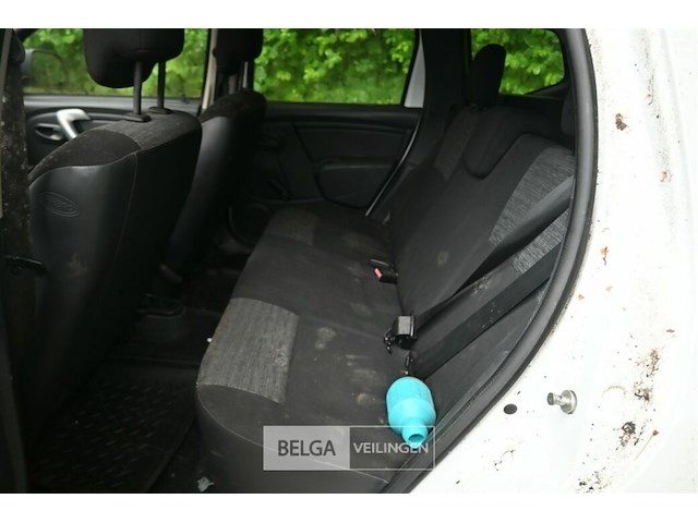 Dacia duster stationwagen - afbeelding 7 van  18