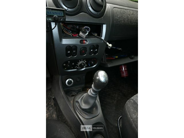 Dacia duster stationwagen - afbeelding 10 van  18