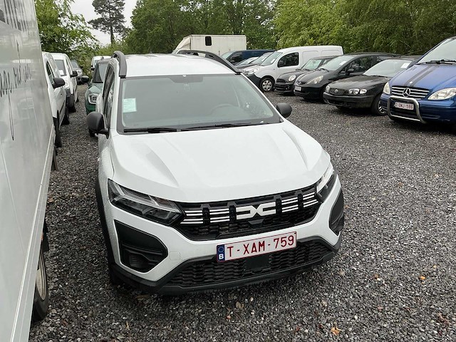 Dacia jogger personenauto - afbeelding 4 van  8