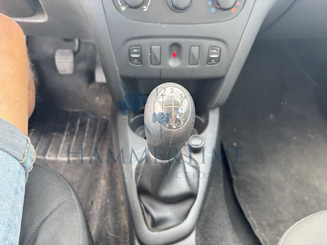 Dacia logan mcv 1 2i ambiance, 2016 - afbeelding 7 van  34