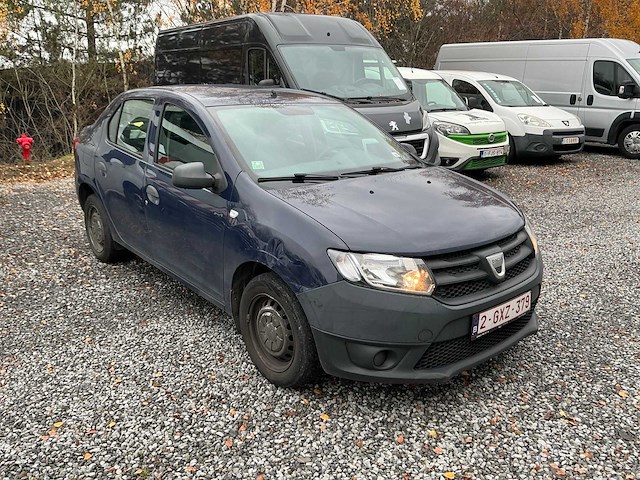 Dacia logan personenauto - afbeelding 10 van  16