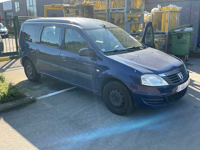 Dacia logan personenauto - afbeelding 11 van  15