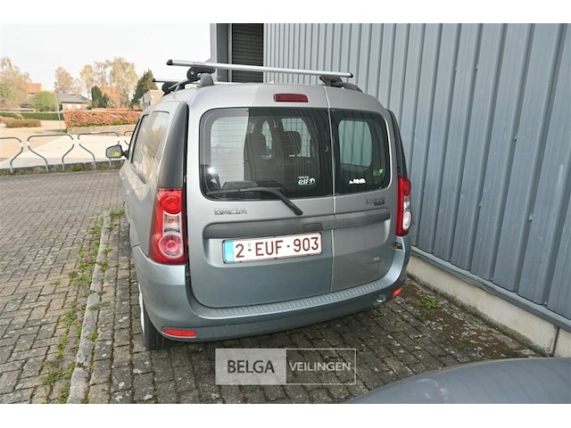 Dacia logan - afbeelding 9 van  11
