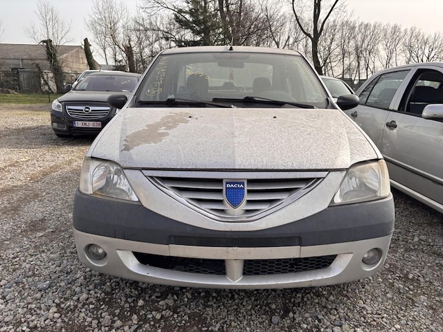 Dacia logan - afbeelding 2 van  12