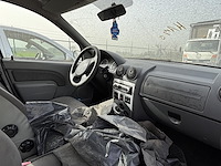 Dacia logan - afbeelding 8 van  12