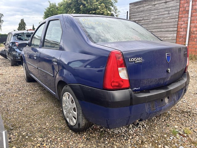 Dacia logan - afbeelding 7 van  8