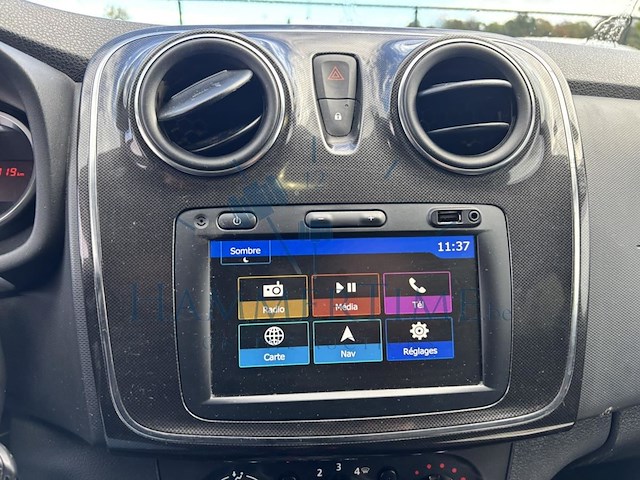 Dacia sandero 0.9 tce laureate (eu6.2), 2019 - afbeelding 8 van  36