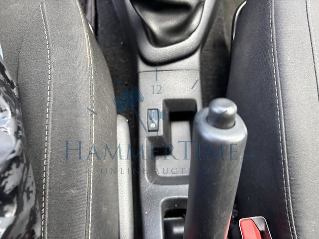 Dacia sandero 0.9 tce laureate (eu6.2), 2019 - afbeelding 11 van  36