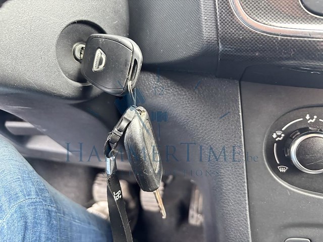Dacia sandero 0.9 tce laureate (eu6.2), 2019 - afbeelding 13 van  36