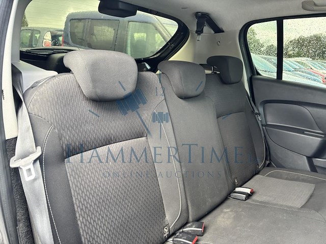 Dacia sandero 0.9 tce laureate (eu6.2), 2019 - afbeelding 18 van  36