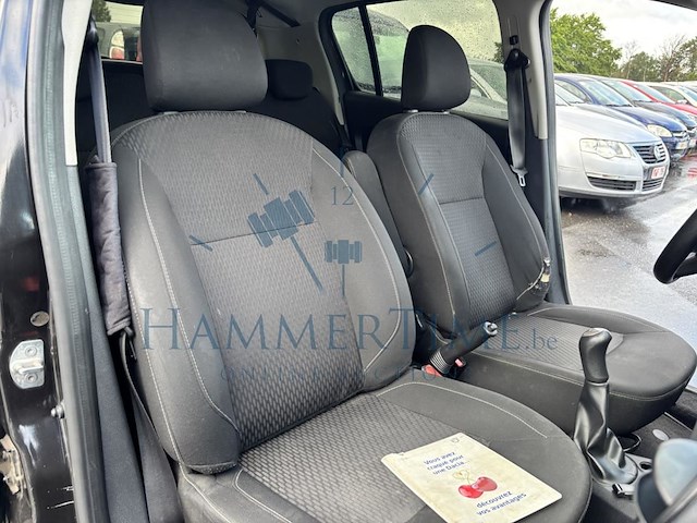 Dacia sandero 0.9 tce laureate (eu6.2), 2019 - afbeelding 19 van  36