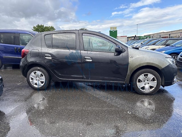 Dacia sandero 0.9 tce laureate (eu6.2), 2019 - afbeelding 31 van  36
