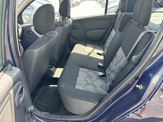Dacia sandero 1.2i ambiance 75, 2010 - afbeelding 2 van  32