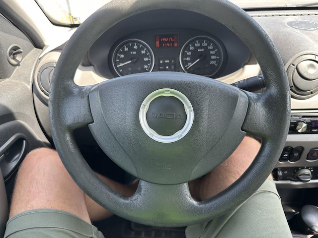Dacia sandero 1.2i ambiance 75, 2010 - afbeelding 4 van  32