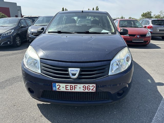 Dacia sandero 1.2i ambiance 75, 2010 - afbeelding 12 van  32