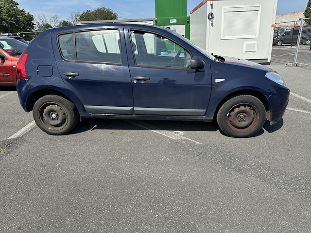 Dacia sandero 1.2i ambiance 75, 2010 - afbeelding 27 van  32