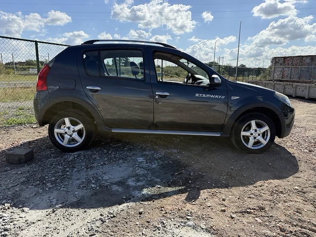 Dacia sandero, 2010 - afbeelding 31 van  36