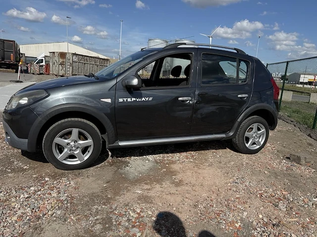Dacia sandero, 2010 - afbeelding 35 van  36