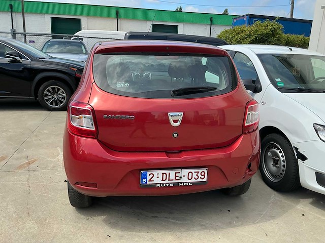 Dacia sandero personenauto - afbeelding 12 van  16
