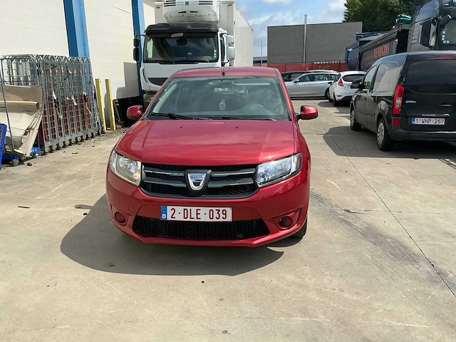 Dacia sandero personenauto - afbeelding 15 van  16