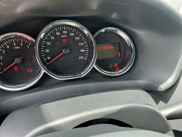 Dacia sandero personenauto - afbeelding 2 van  16