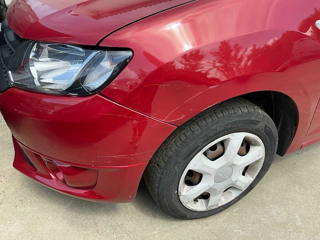 Dacia sandero personenauto - afbeelding 9 van  16
