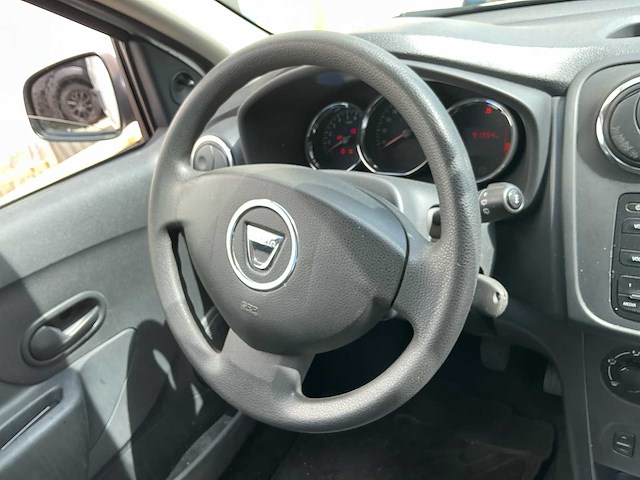 Dacia sandero personenauto - afbeelding 3 van  14