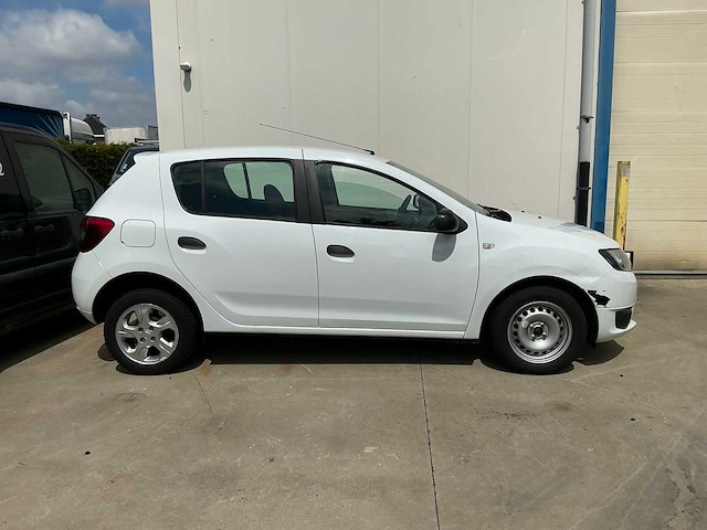 Dacia sandero personenauto - afbeelding 6 van  14