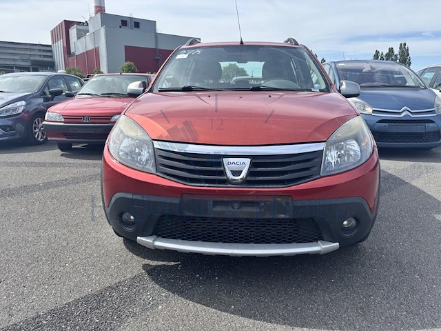 Dacia sandero stepway 1.5 dci stepway fap,2011 - afbeelding 12 van  31