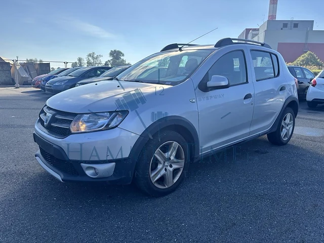 Dacia sandero stepway 1.5 dci stepway plus, 2015 - afbeelding 1 van  33