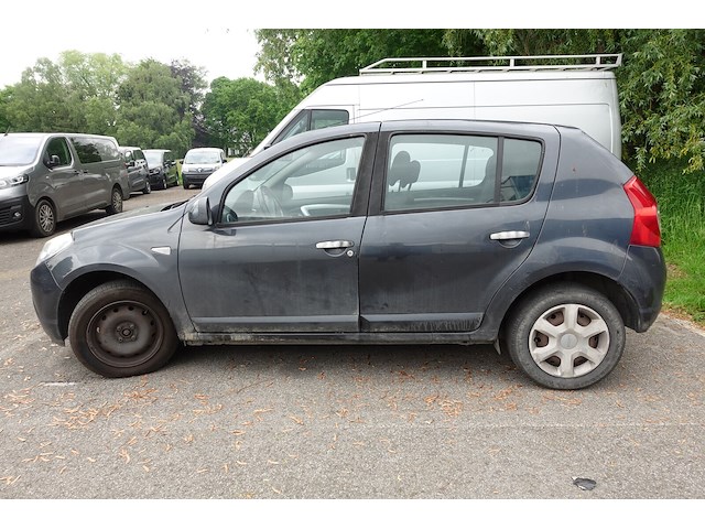 Dacia sandero - afbeelding 1 van  12