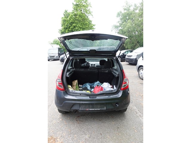 Dacia sandero - afbeelding 9 van  12