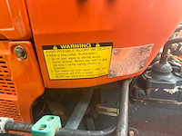 Daedong met voorlader - minitractor - afbeelding 5 van  17