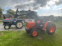 Daedong met voorlader - minitractor - afbeelding 1 van  17