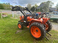 Daedong met voorlader - minitractor - afbeelding 10 van  17