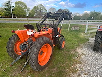 Daedong met voorlader - minitractor - afbeelding 12 van  17