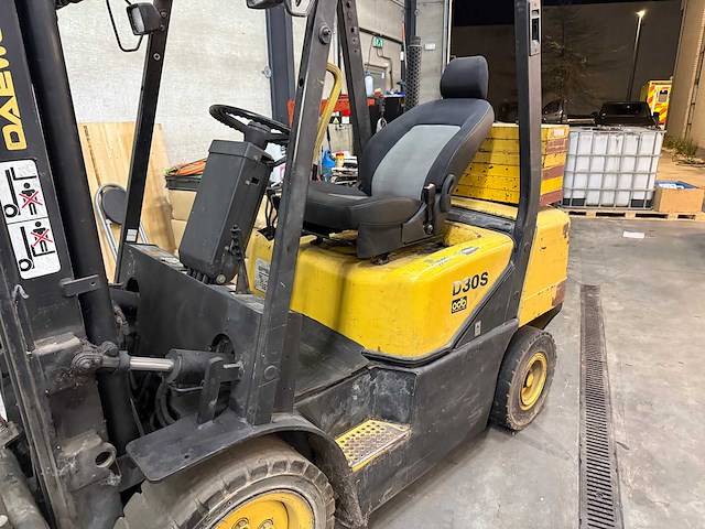 Daewoo - 2005 - d30s - vorkheftruck - afbeelding 12 van  18