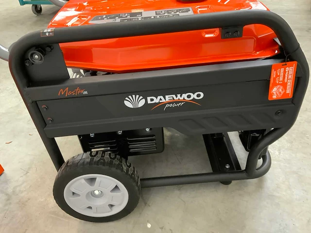 Daewoo - 2023 - gdax9250e-3 - benzine stroomgenerator 230/400v - afbeelding 12 van  15