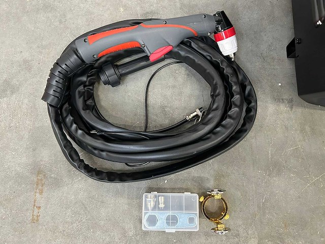 Daewoo - 2024 - dwcut120 - plasmasnijmachine - afbeelding 4 van  13