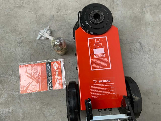 Daewoo - 2025 - 50t. dahj - garagekrik - afbeelding 11 van  14