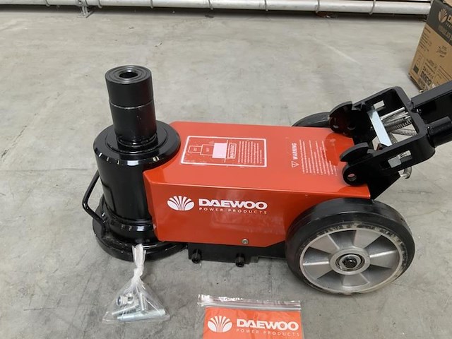 Daewoo - 2025 - 50t. dahj -garage krik 50t - afbeelding 3 van  9
