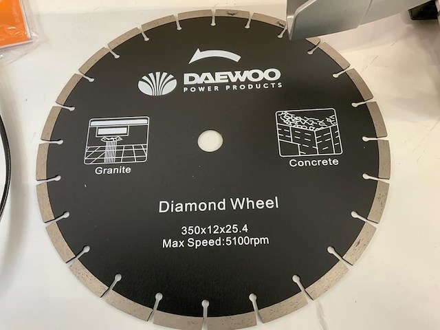 Daewoo - 2025 - dacnq740s - betonzaag - afbeelding 3 van  11