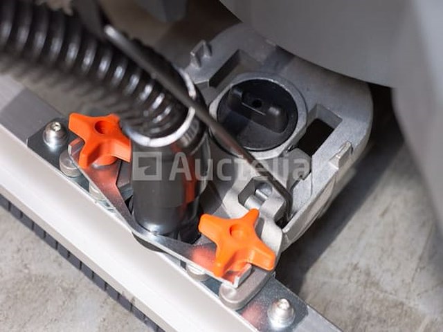 Daewoo - 2025 - dafl50a - schrobmachine - afbeelding 15 van  17